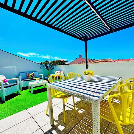 Central Tiled Apartment Aveiro Bagian luar foto